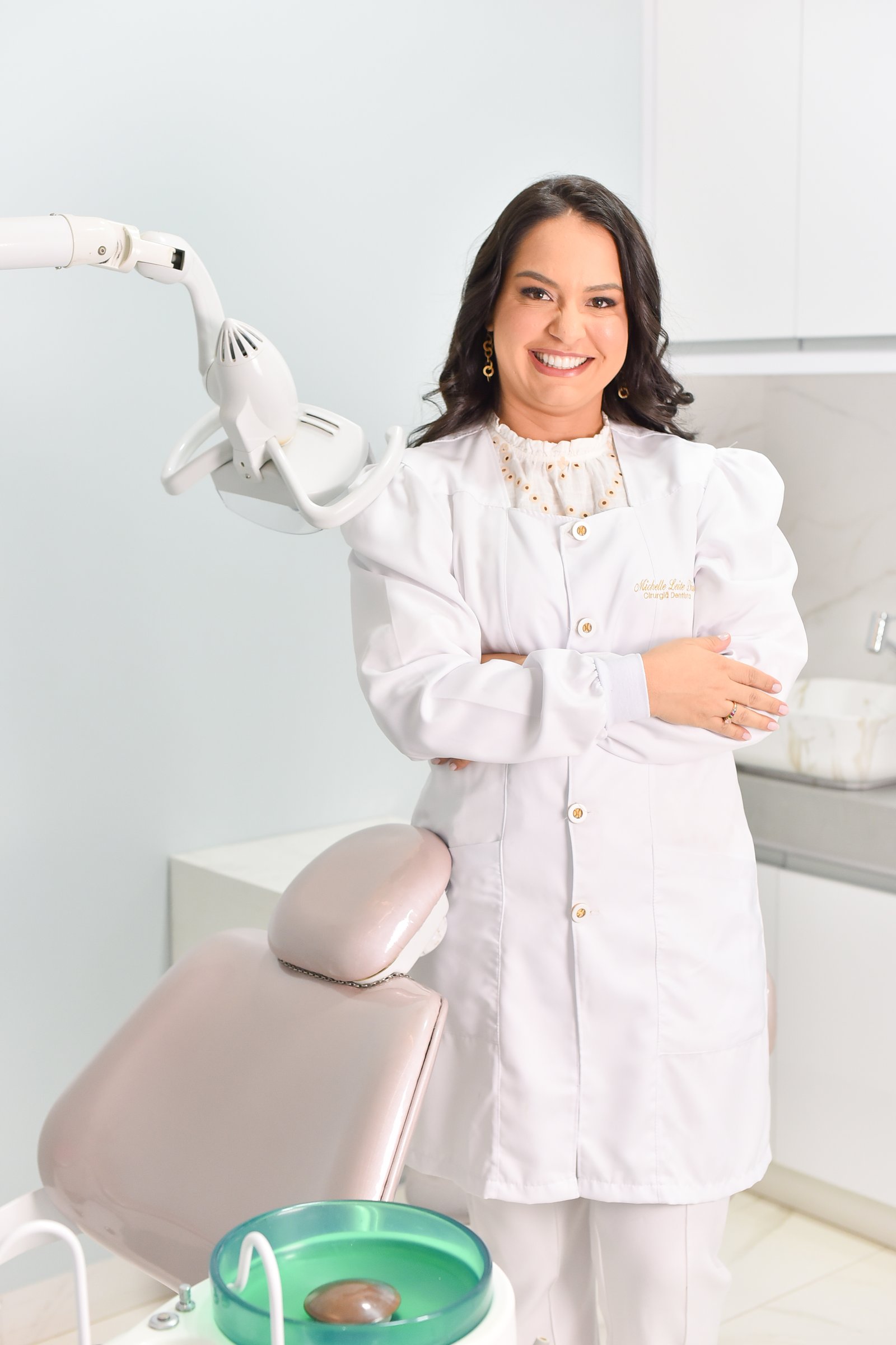 Dra. Michelle Leite Dias - Dentista Especialista em Ortodontia Palmas